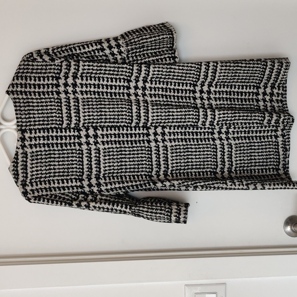 Zara plaid mini dress with cool bell sleeves - Picture 4 of 7